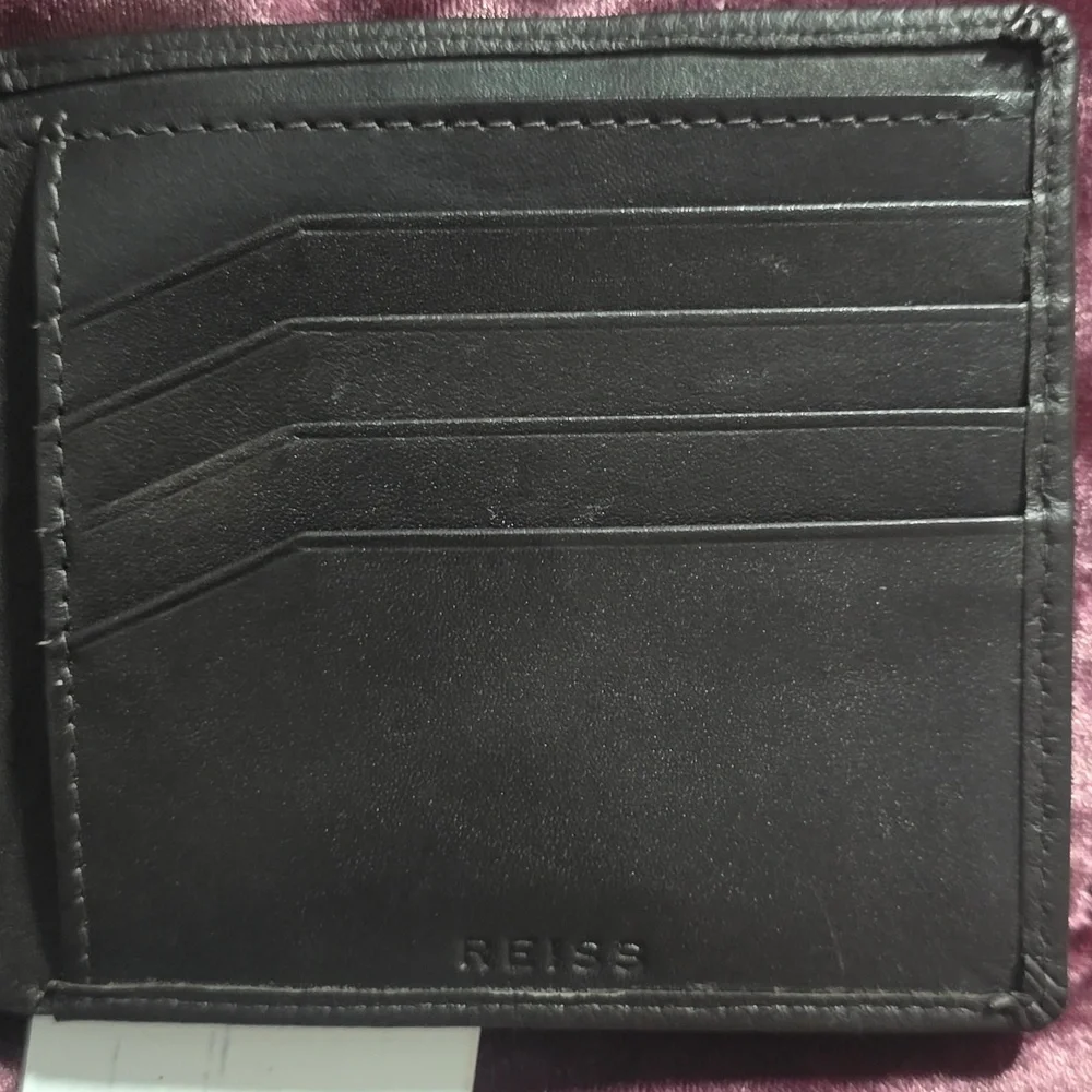 REISS Cabot Leather Wallet, Colour Black, Retail Price $80.00 USD